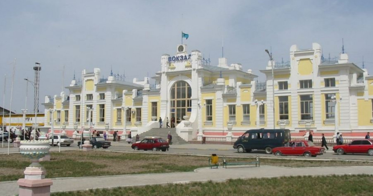 Ескерткіштер ескерілмей тұр