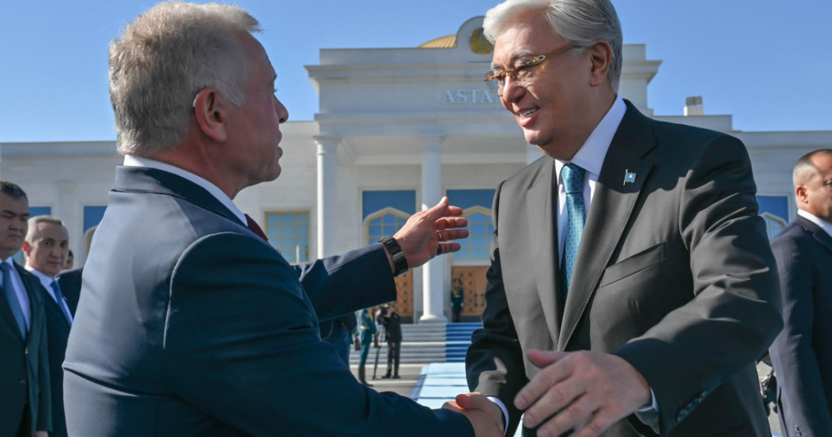 Қасым-Жомарт Тоқаев Иордания Королі ІІ Абдалланы елорда әуежайынан шығарып салды