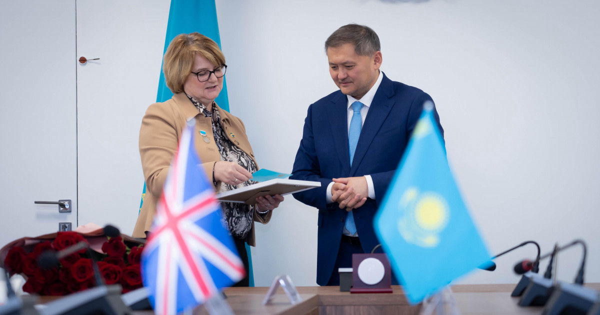 ҚР Ғылым және жоғары білім министрі Ұлыбритания елшісімен кездесті