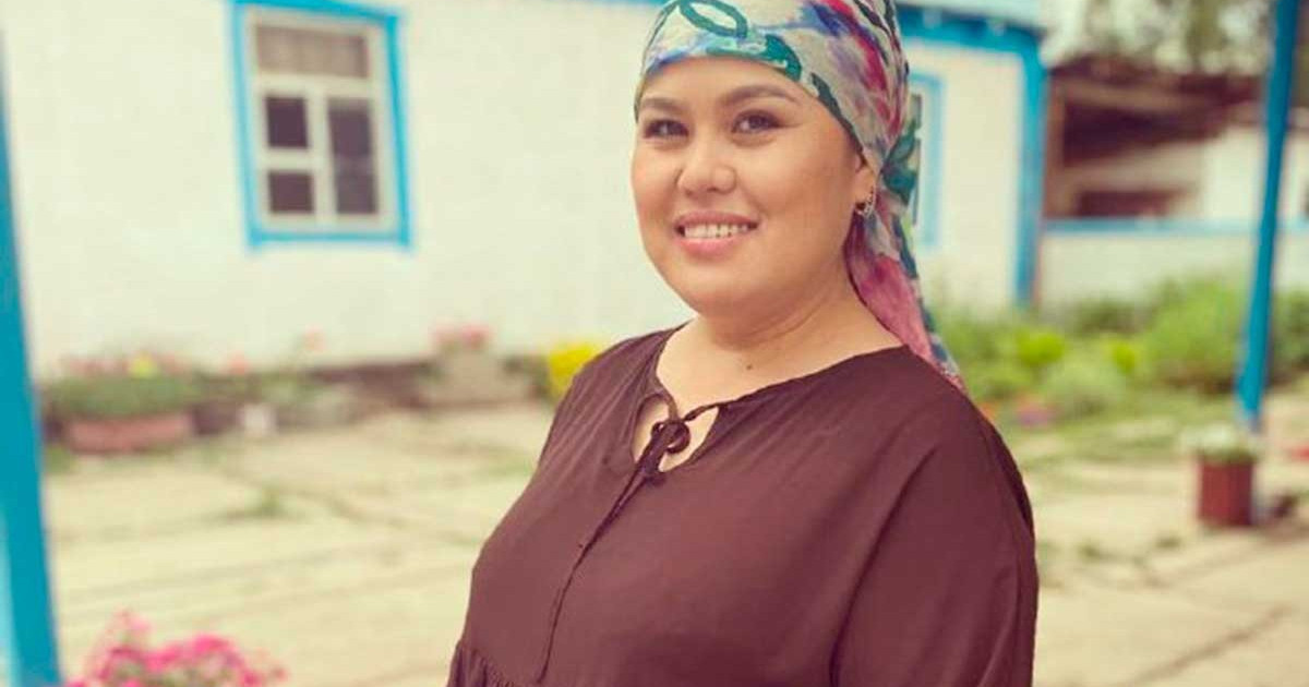 Қыздардың әдейі трусигіне сиып жатқан видеолары