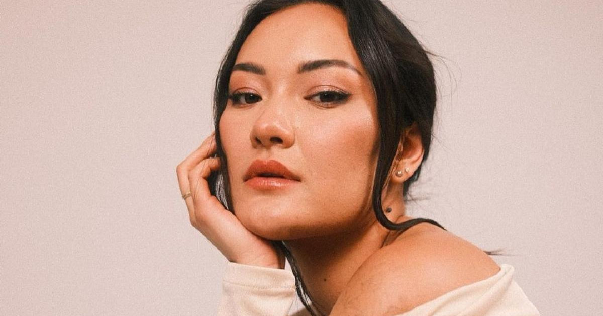 «Жақсы пікірлерге сендік»: Танымал блогер үйін жөндеймін дегендерге алданып қалған