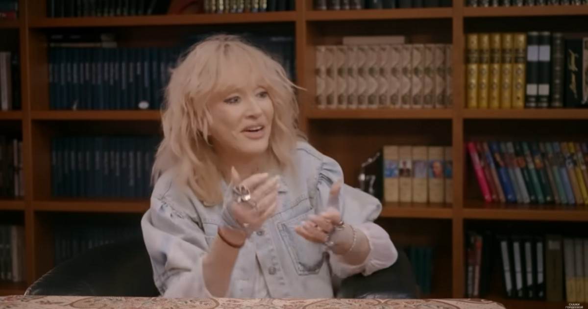 Алла Пугачева қазақстандық әншіні мақтады