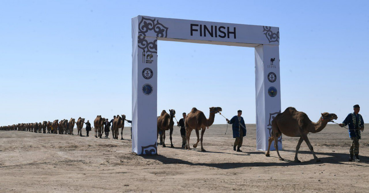 Қалың әтешпен оргазмға әкелді