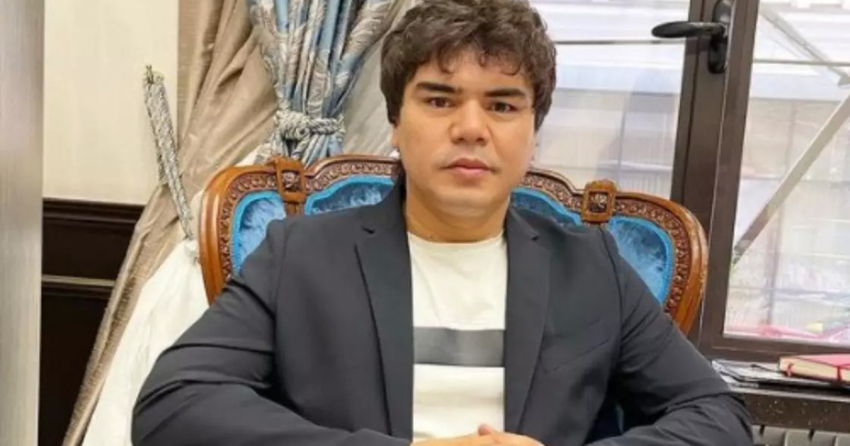 «Анам 18 құрсақ көтерген. Мен 17-баламын»: әнші Кенжебек Жанәбілов отбасы туралы айтты