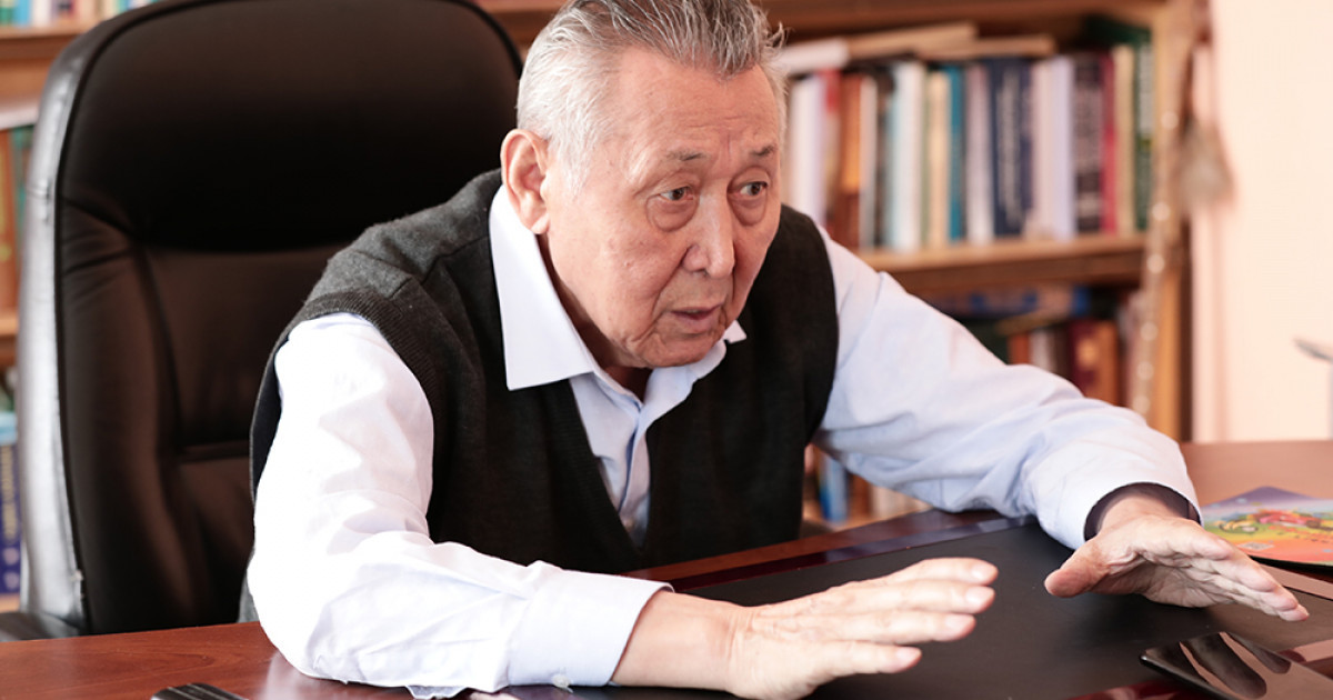 «Біздің халық кезіп жүрмеген»: тарихшы қазақты көшпенді ету қолдан жасалғанын айтады