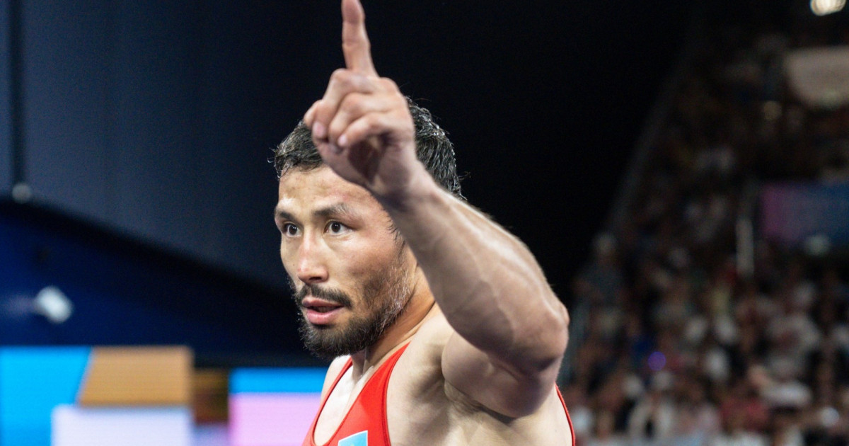 Демеу Жадыраев Париж Олимпиадасында алтыннан айырған балуаннан тағы жеңіліп қалды