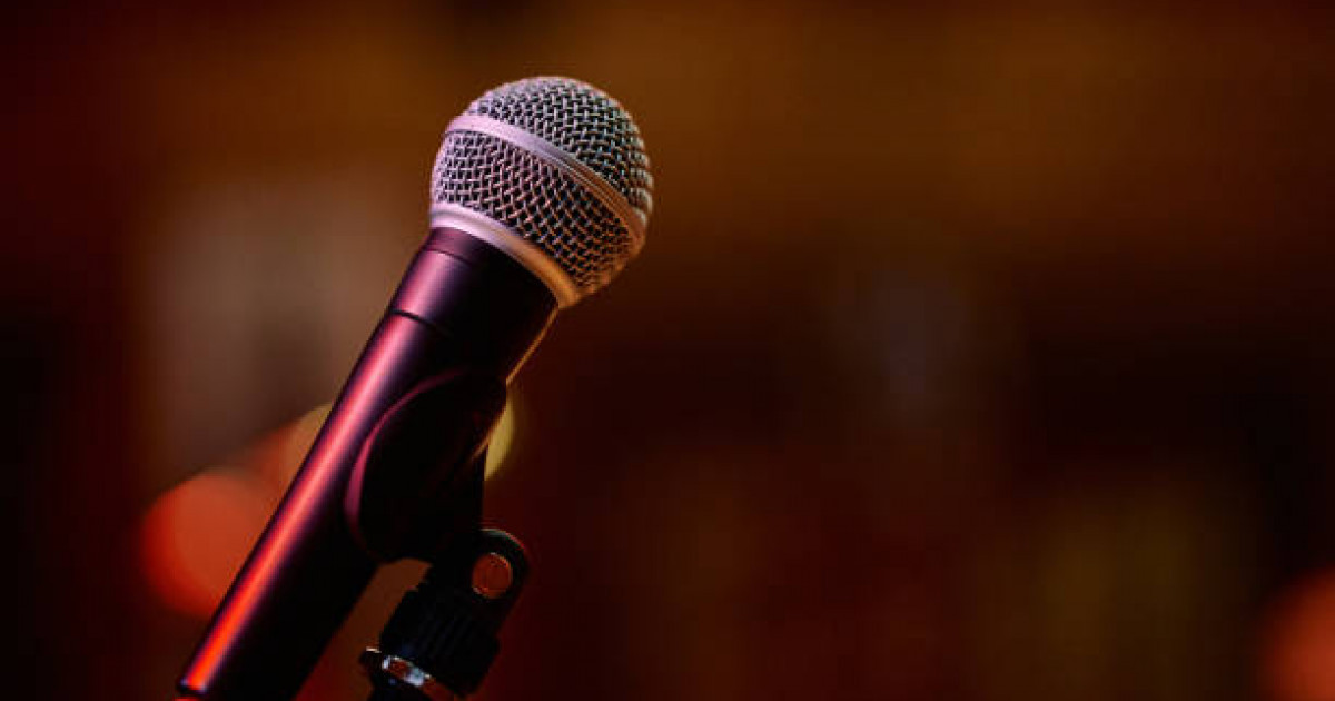 Есірткімен ұсталған қазақ әншісін концертке кіргізбеді