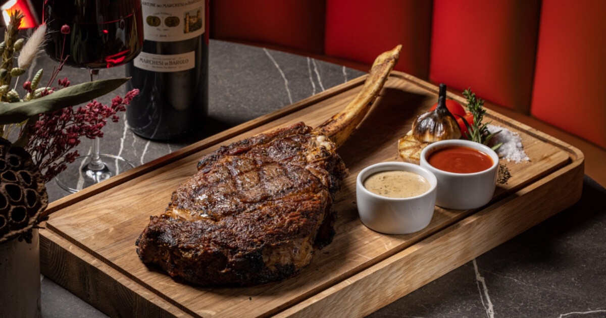 Үштік белдікпен жыныстық қатынасқа қараңыз Қыздар еркектерді қолдарымен спермаға әкеледі