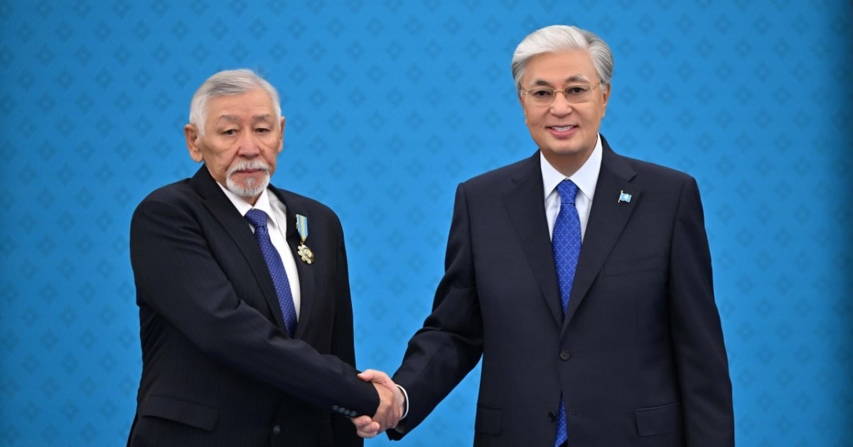 Мемлекет басшысы мұнай-газ саласын дамытуға елеулі үлес қосқан бір топ азаматты мемлекеттік наградалармен марапаттады