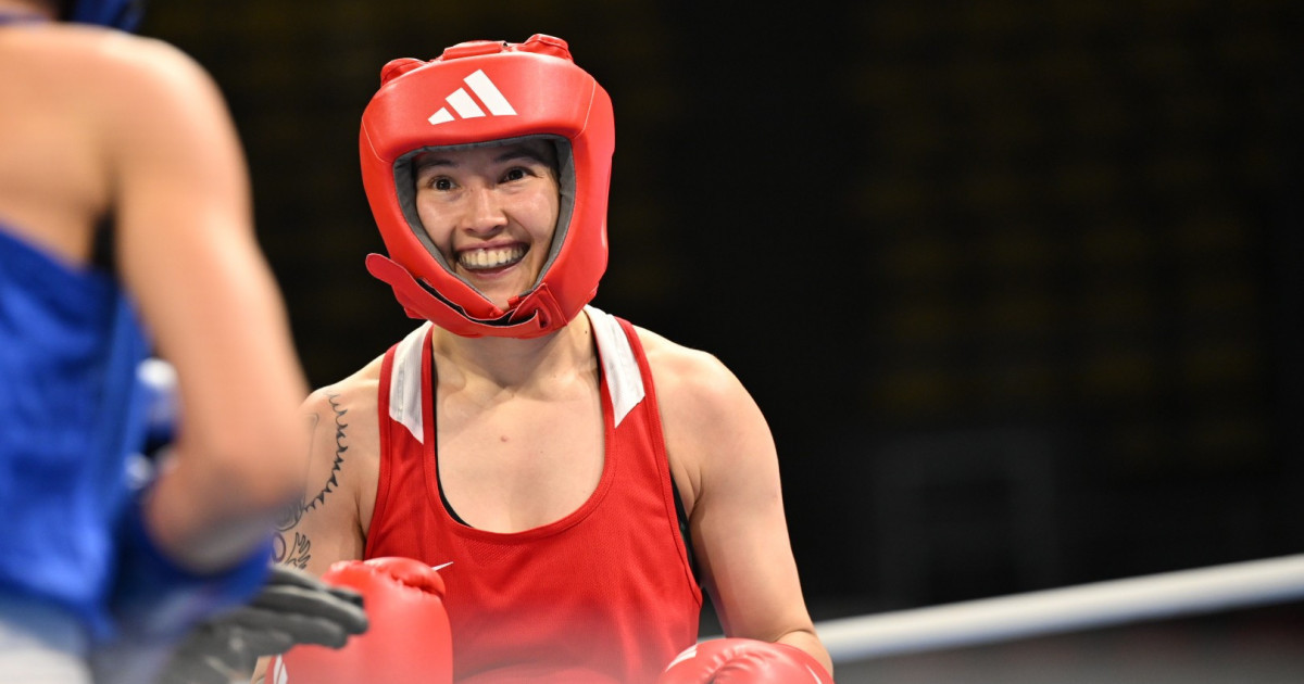 «Өзбек боксшысын ойсырата ұтты»: Назым Қызайбай әлем чемпионатында финалға шықты (ВИДЕО)