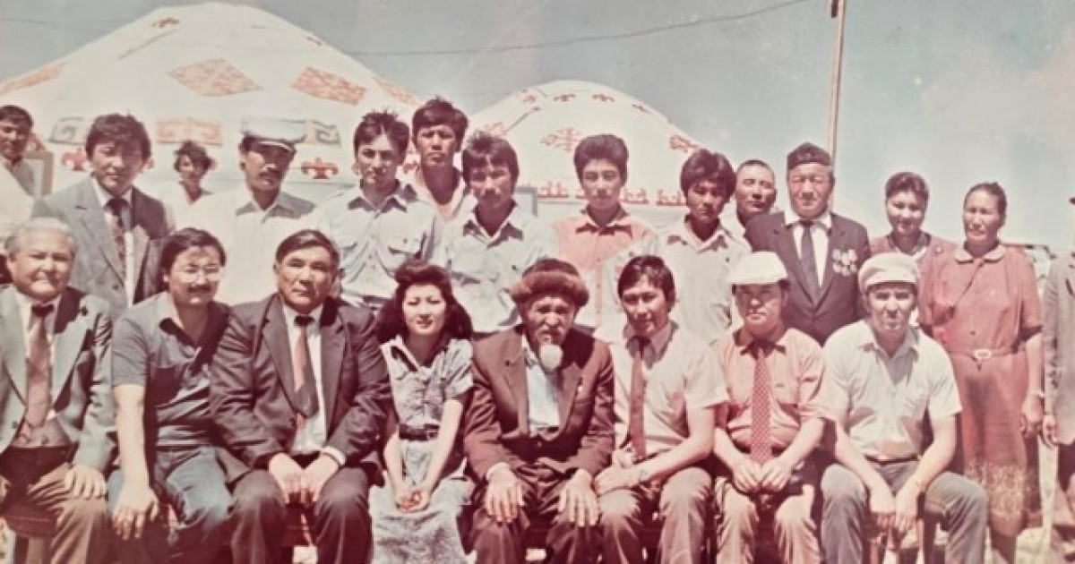 Мас балапандар жопқа сиып кетеді