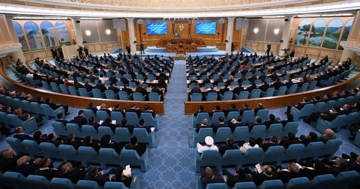 Терлеген сандалдарды жалау Терлеген сандалдарды жалау