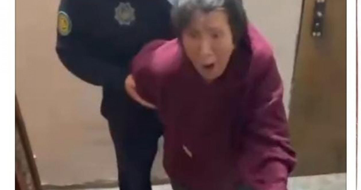 Алматыда полицейлер 77 жастағы қарияның қабырғасын сындырып тастады