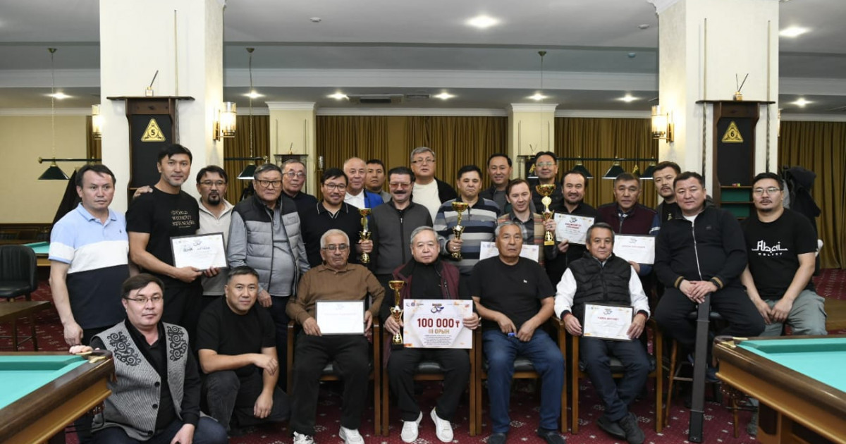 Порно үшін көйлек киген қыздарға кастинг