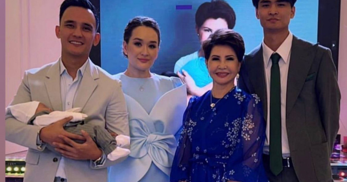 Дикке кончалар Ең әдемі эротикалық порно видеолар