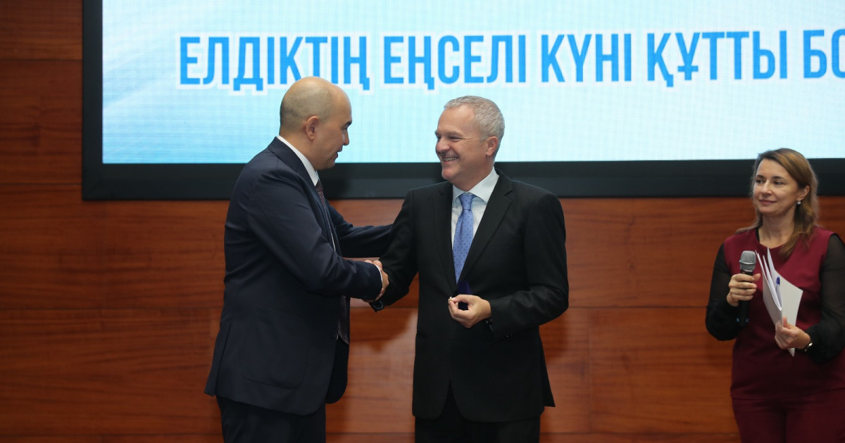 ЕҰУ проректоры Думан Айтмағамбетов Италия Жұлдызы орденімен марапатталды