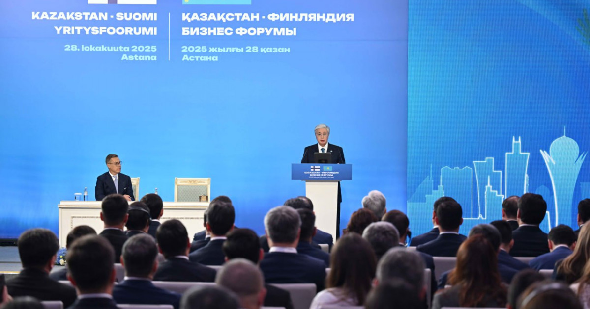 Ковбойлар үндістандық әйелді еркінен тыс сиқырлаған Ковбойлар үндістандық әйелді еркінен тыс сиқырлаған