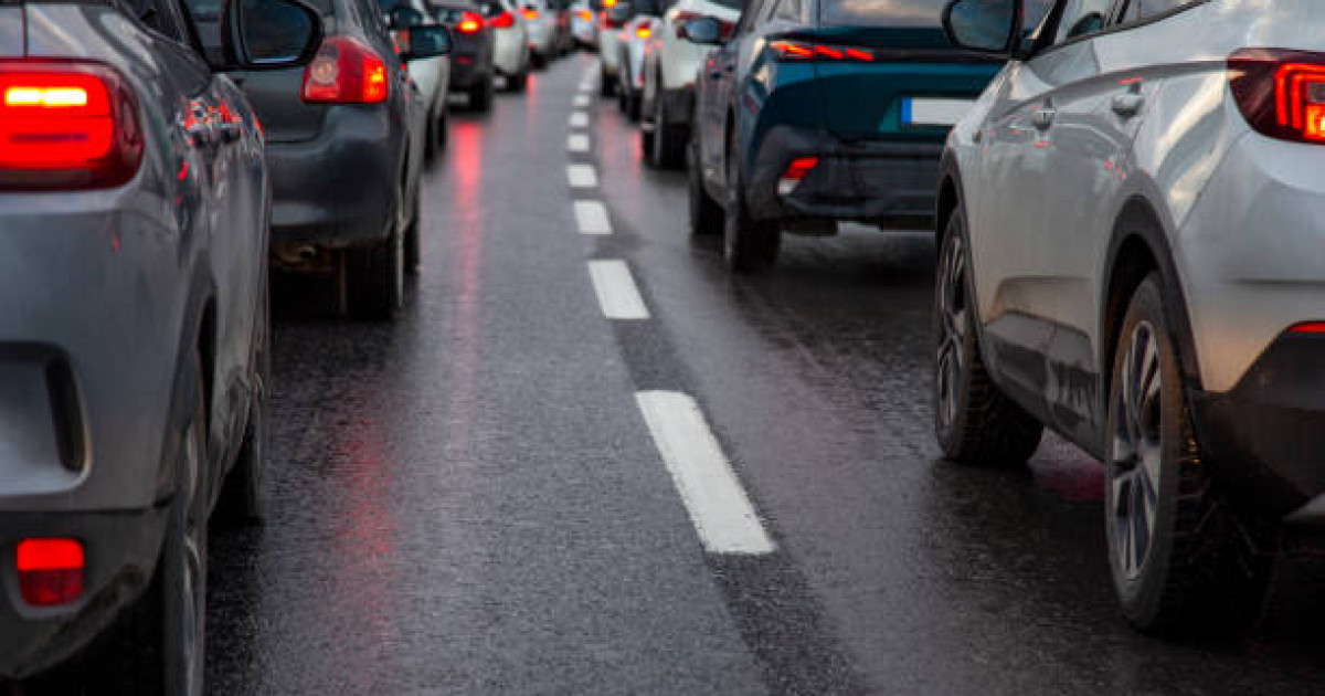 «Қайрат» пен «Астана» арасындағы матч: қалада жолдағы көлік қозғалысы уақытша тоқтады