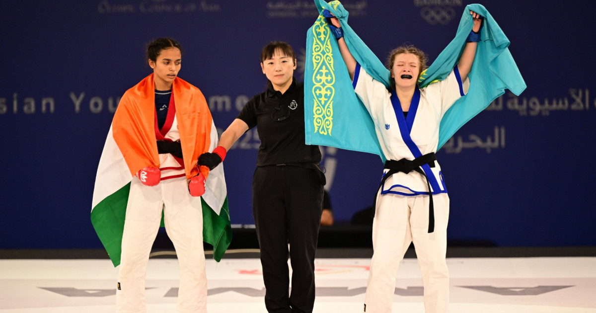 Жас қыздардың бөкселерінің суреттері