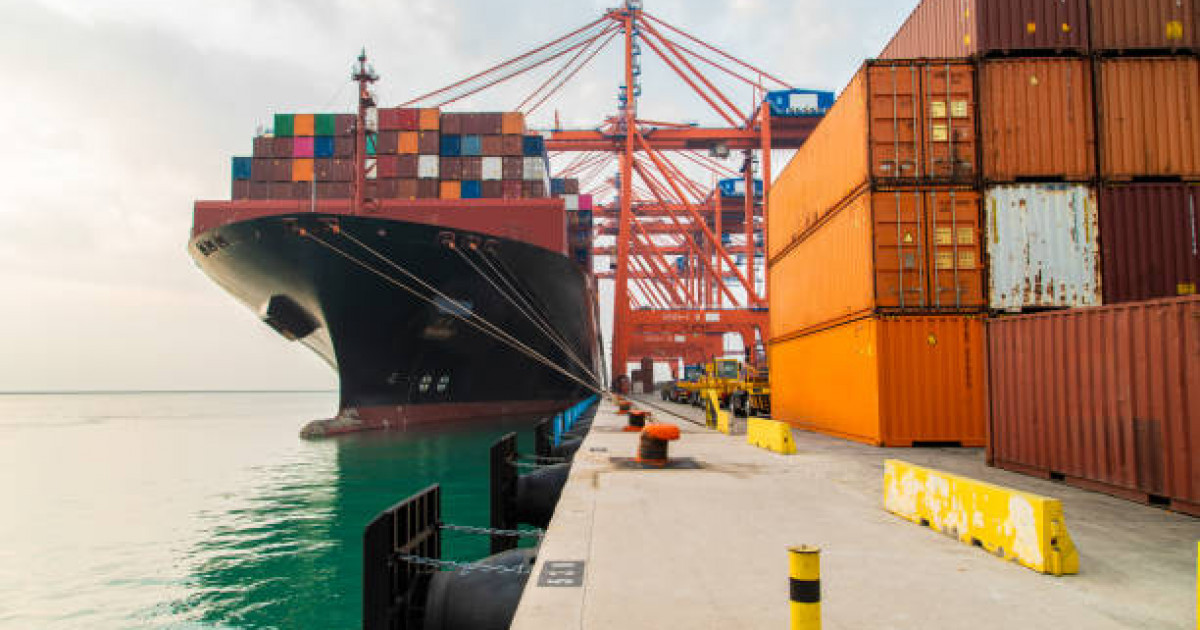 Қытай АҚШ кемелерін салыққа «батырмақ»: жаңа порттық алым күшіне енді