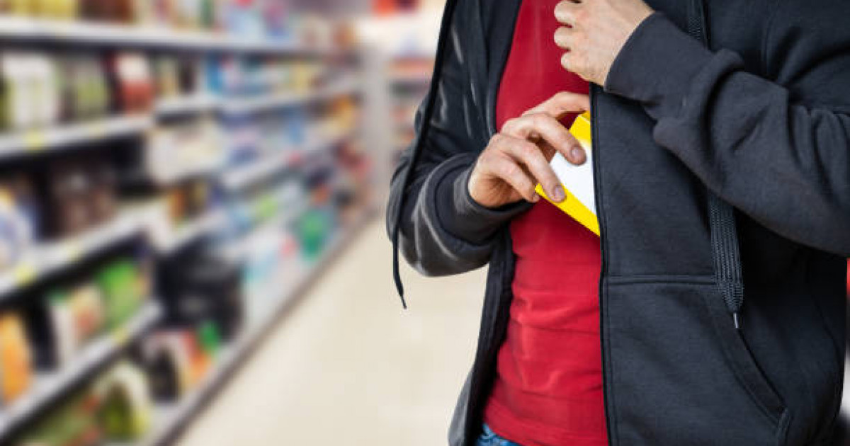 "Пәтер, көлік әперемін": ШҚО-да алаяқ тұрғындарды 41 миллион теңгеге алдап түсірген