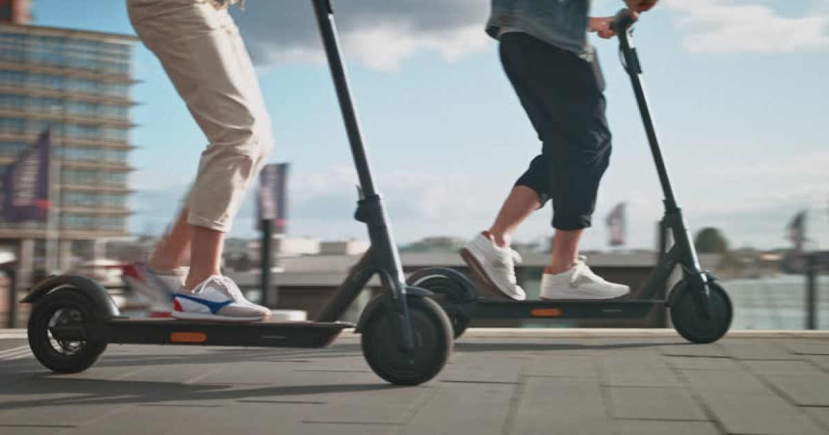 Прагада 2026 жылдан бастап электросамокатқа тыйым салынады
