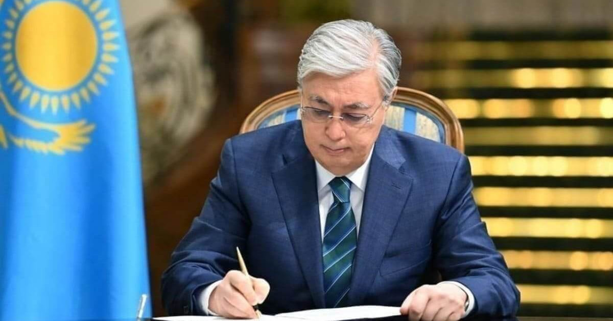 Президент 130-дан астам ұстаз бен ғалымды марапаттады