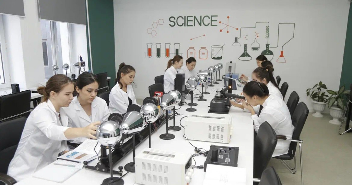 Анастасия Гришай, порно актриса бейне Erotica.ru сайтынан ересектерге арналған араб ертегілерін көріңіз