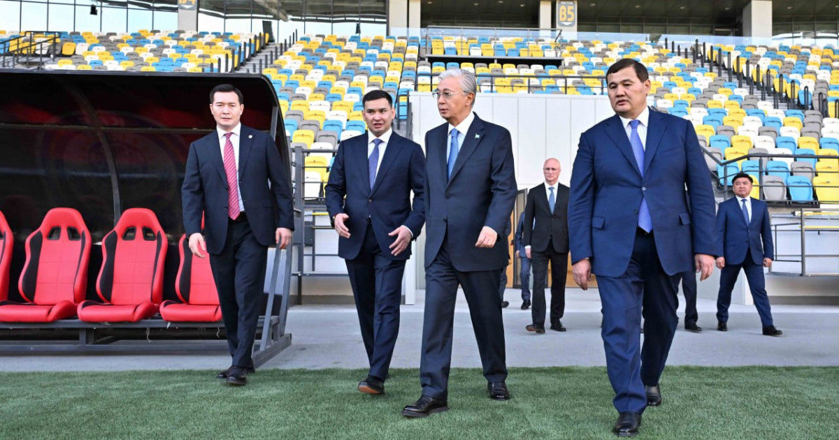 Тоқаев Қызылорда қаласындағы орталық стадионға барды