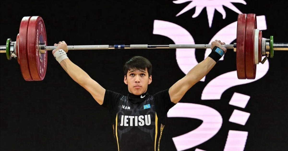 Жетілген әйелдер киска жалайды