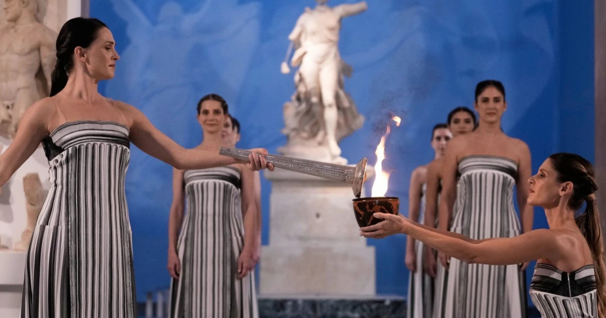 2026 жылғы Олимпиада ойындарының алауы жағылды