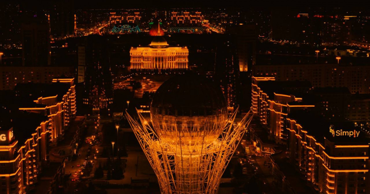 Астанада жаһандық акция аясында бірқатар нысанға қызғылт-сары түсті жарық жағылды