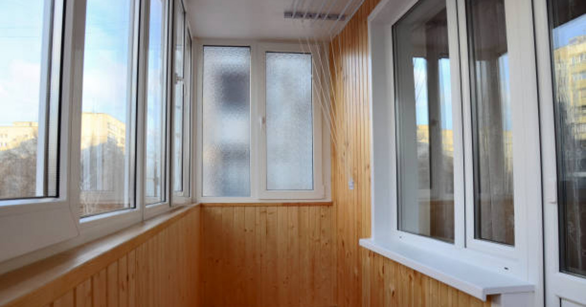 Атырауда 2 жасар бала балконнан құлап, мерт болды