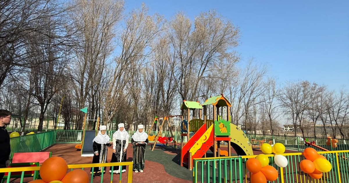 Ауыл балаларына қамқорлық: депутаттың демеушілігімен жаңа ойын алаңы ашылды