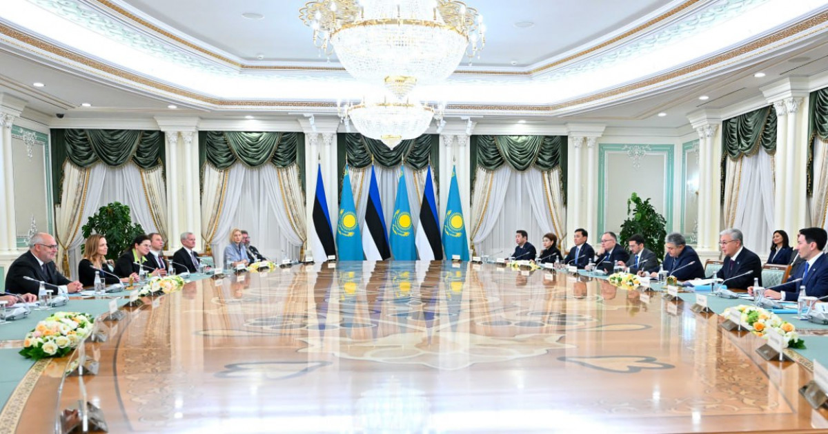 Қасым-Жомарт Тоқаев пен Алар Карис кеңейтілген құрамда келіссөз жүргізді