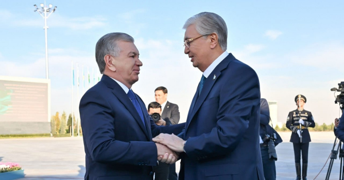 Қасым-Жомарт Тоқаев Шавкат Мирзиёевтің шақыруымен Ташкентке барды