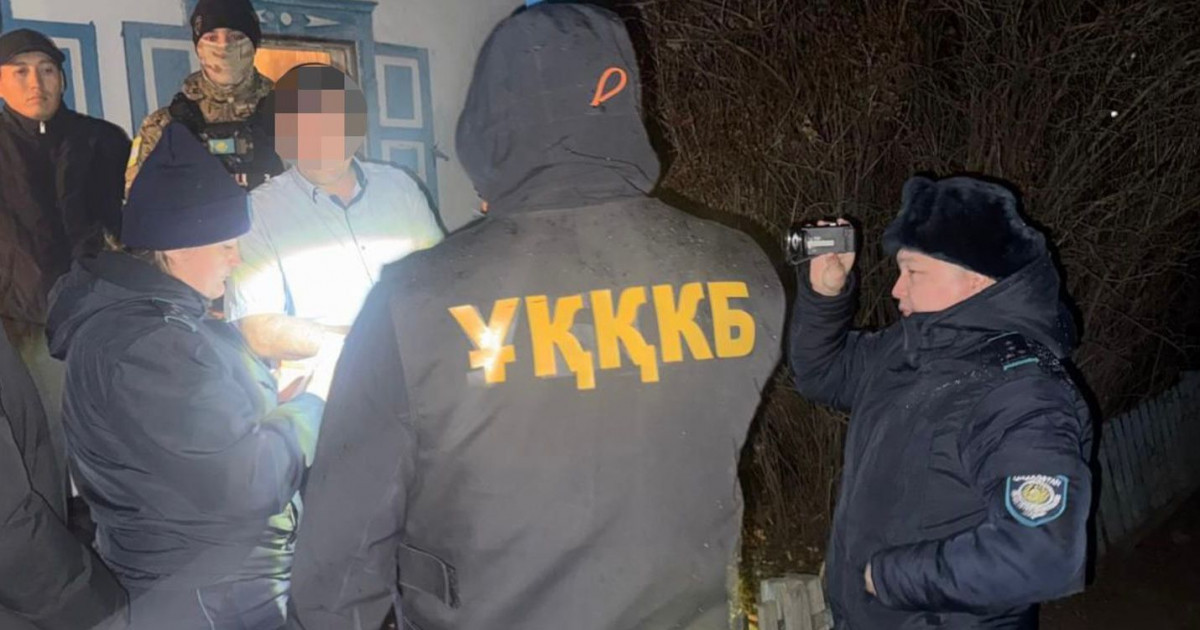 Қостанай облысында полицейлер заңсыз сақталған қаруды тәркіледі