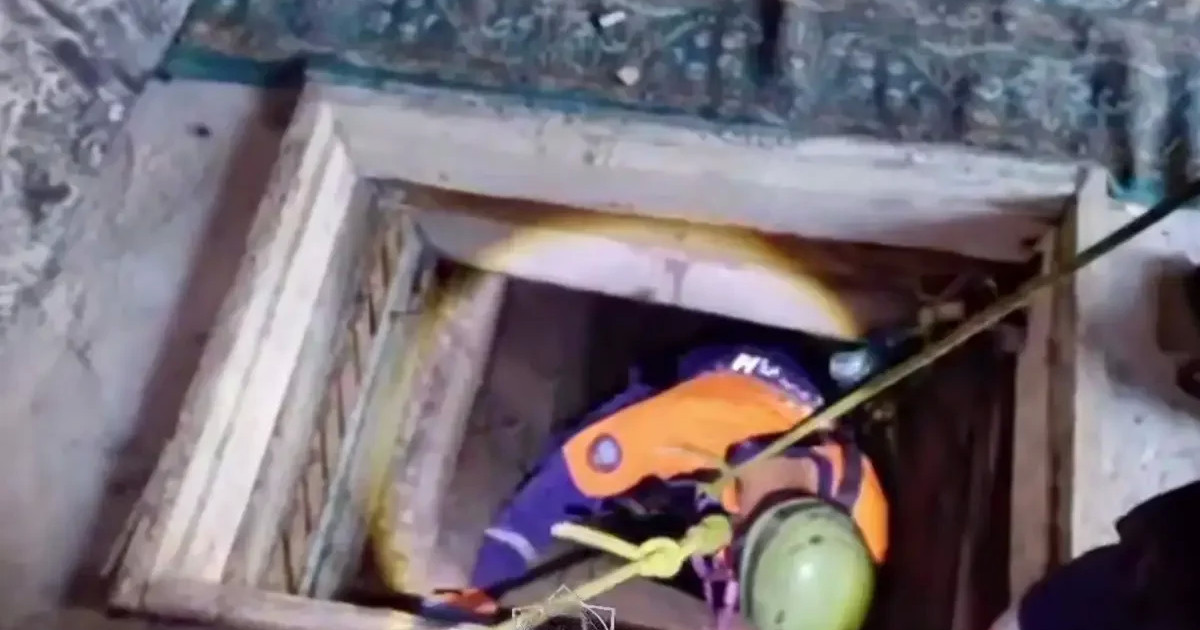 Никита, әнші, жалаңаш суреттер