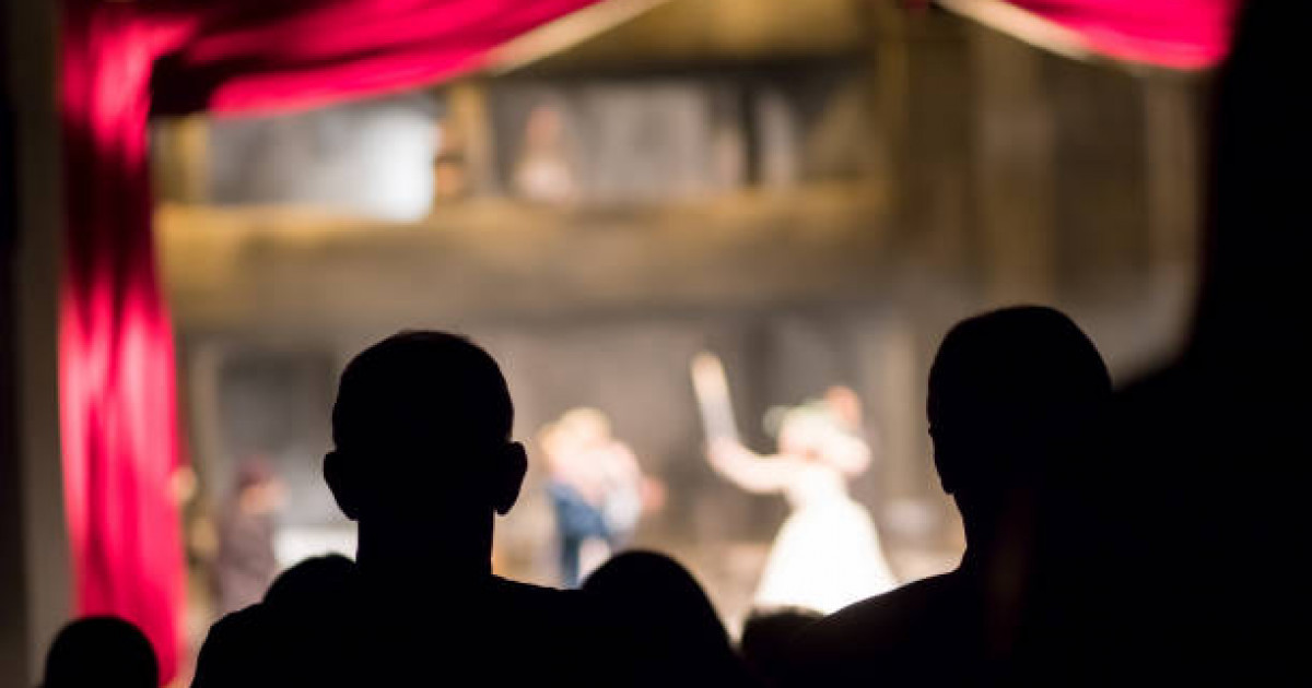 Аңызға тағзым: Корей театрында Бауыржан Момышұлы туралы жаңа спектакльдің премьерасы өтті