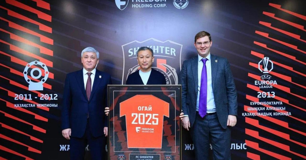 Қарағандылық «Шахтёр» клубын Қазақстанның тәжірибелі бапкері Дмитрий Огай басқарады