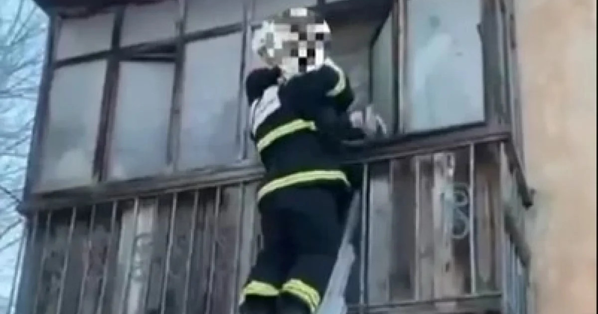 Көкшетаудағы көпқабатты үйден шыққан өрт: 17 адам құтқарылды