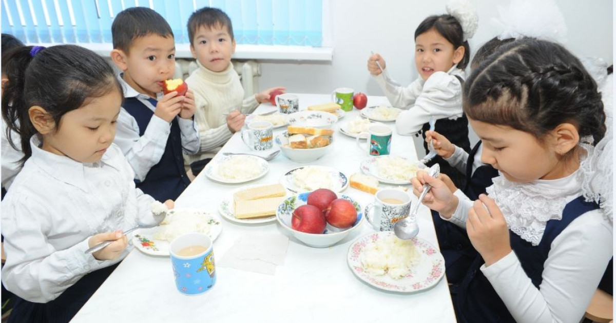 Мектептің асы алаңдатады