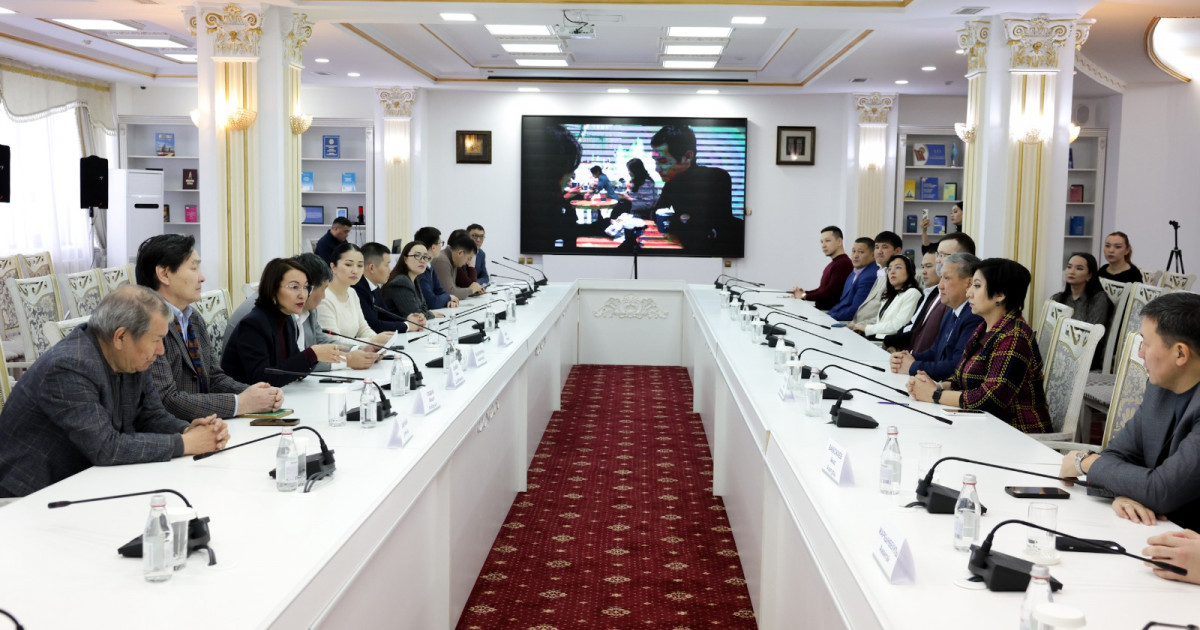 «Ұлт оқитын 100 кітап»: Астанада жаңа онлайн кітапхана платформасы таныстырылды