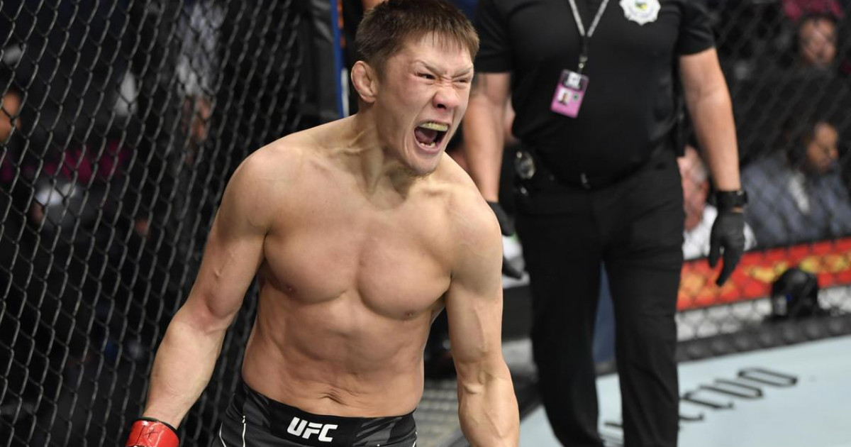 Жалғас Жұмағұлов чемпиондық белбеуін қорғаған соң, жанкүйерлеріне үн қатты