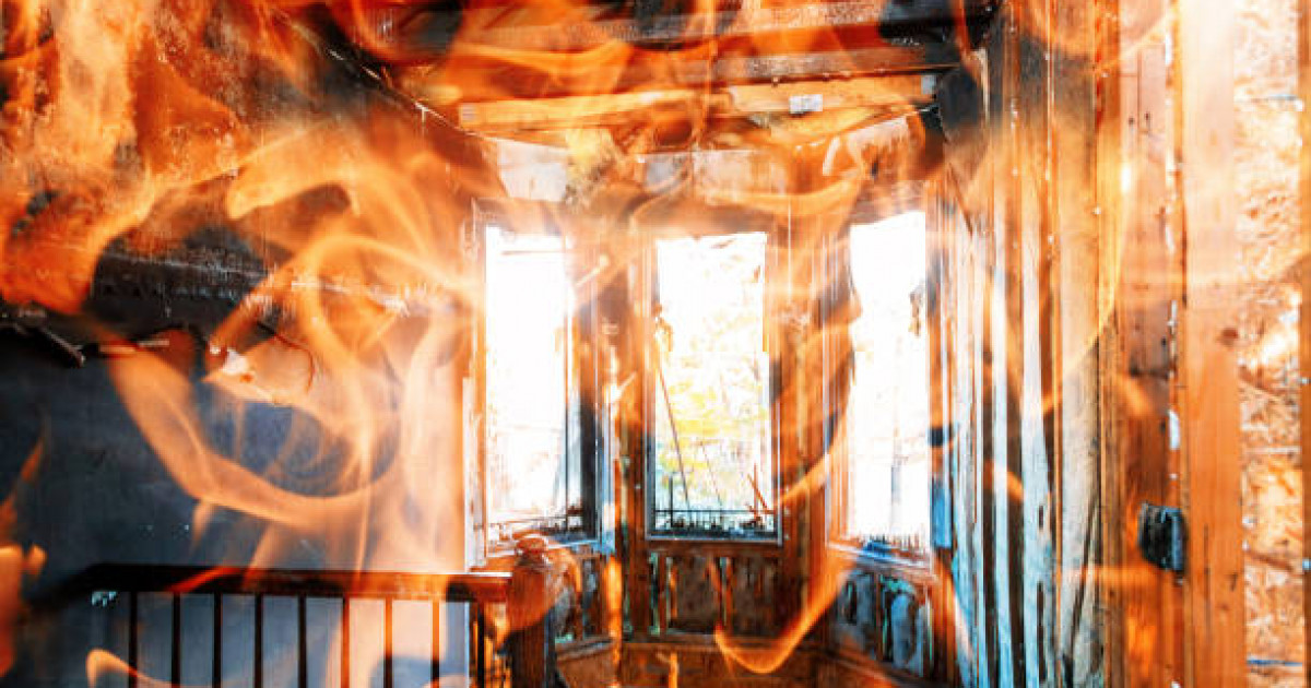 Екібастұздағы өрт: бір адам қаза тауып, үшеуі құтқарылды