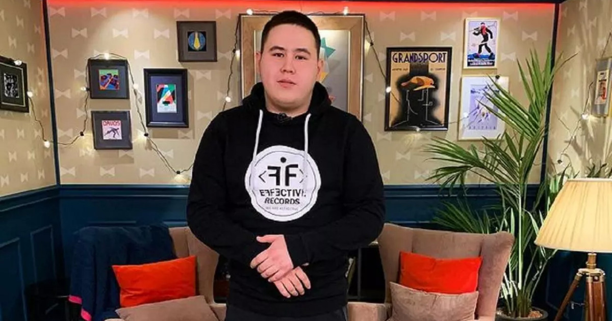 Танымал диджей Иманбек жолда көлігі бұзылып қалған адамдарға көмектесті (видео)