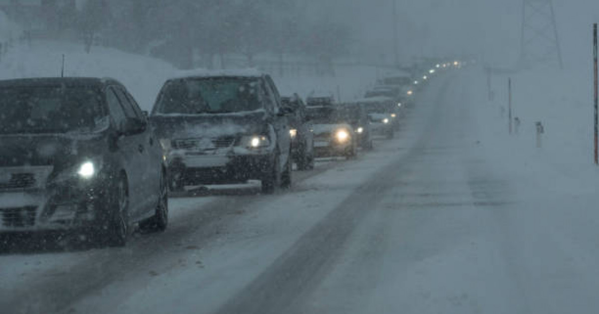 Ауа райы бұзылды: үш облыста жол жабылды