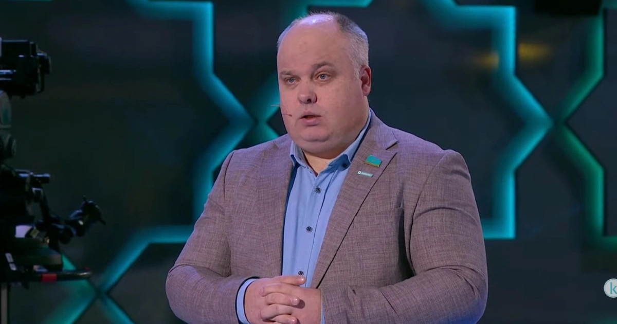 Депутат Максим Рожин Құрылтайдың заң шығару және бақылау өкілетін түсіндірді