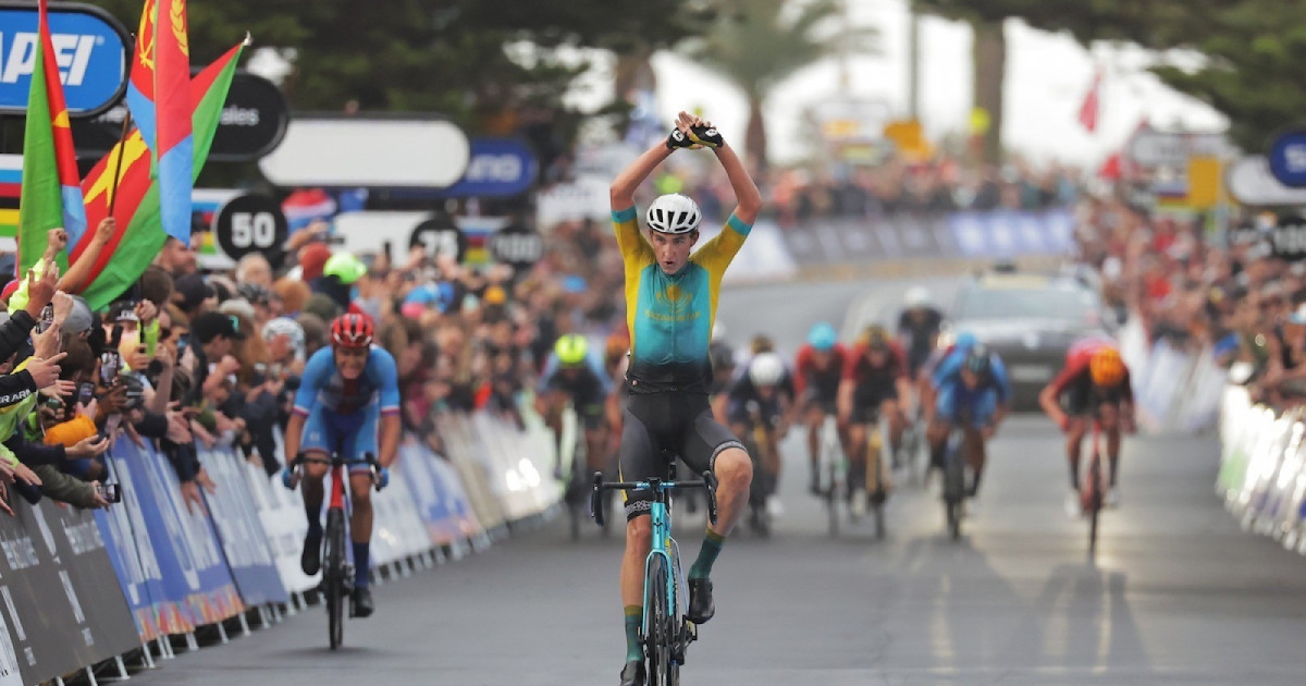 Евгений Федоров тас жолдағы велоспорттан Азия чемпионатында топ жарды