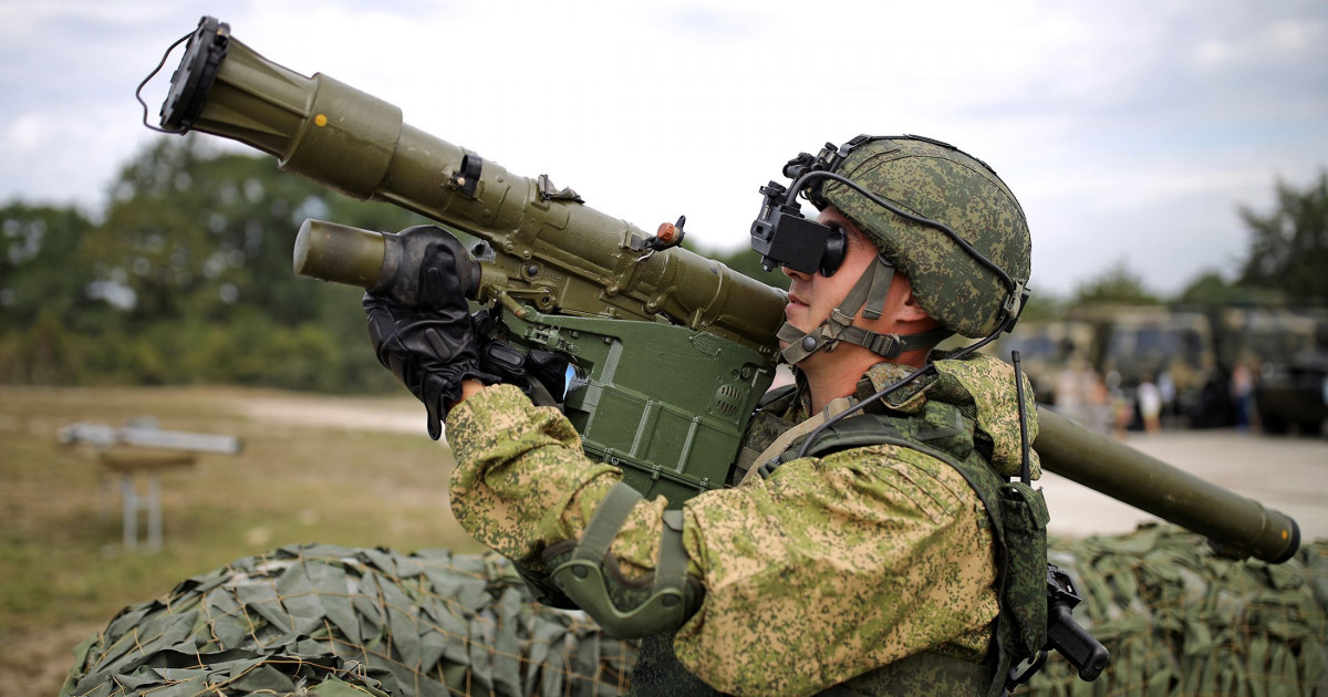 Иран Ресеймен құпия келісім жасап, зымыран кешендерін сатып алуға келісті - Financial Times